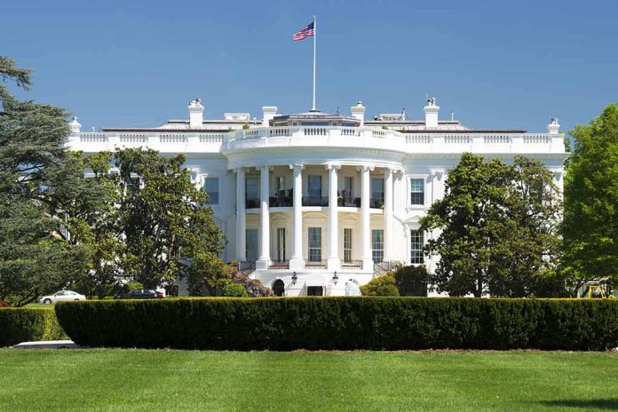 147037244 featured image White House with American flag and green lawn