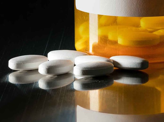 599929199 featured image White pills beside an orange pill bottle
