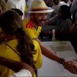 Abelardo De la Espriella celebra su victoria en Colombia