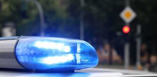 Intruder Drama at Kamala Harris’s Malibu Estate Police car blue siren light flashing